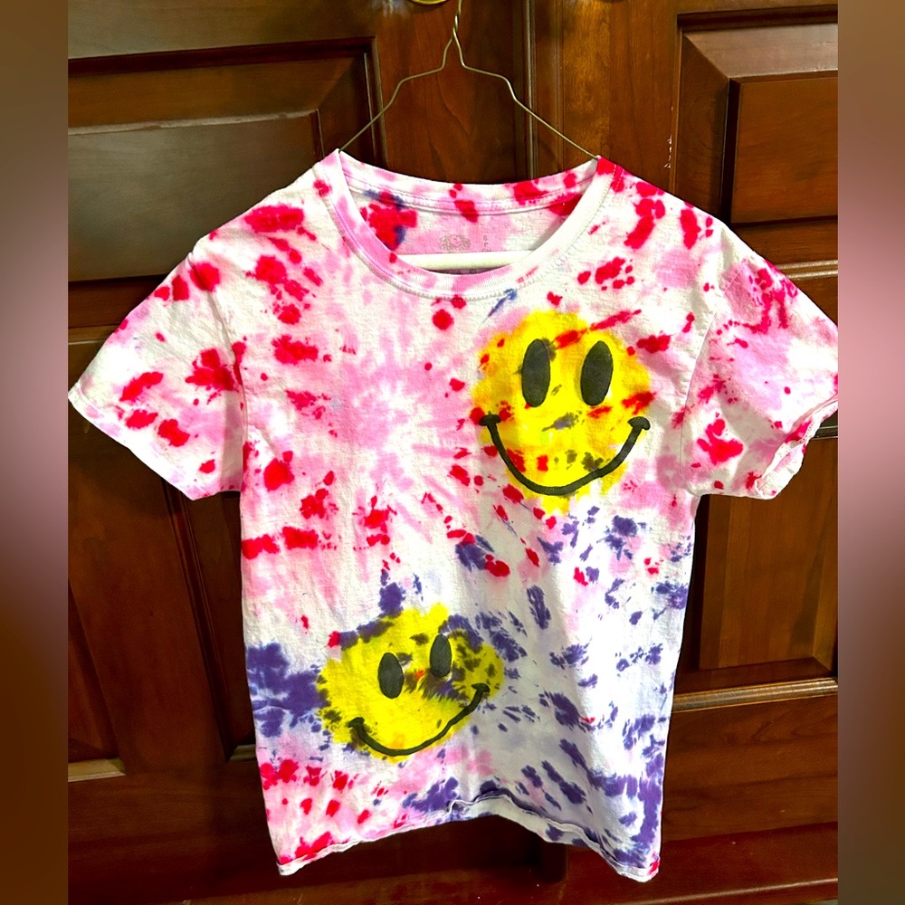 Tie dye smiley face t-shirt